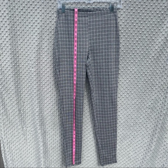 Express | PLAID LEGGINGS - Picture 3 of 11